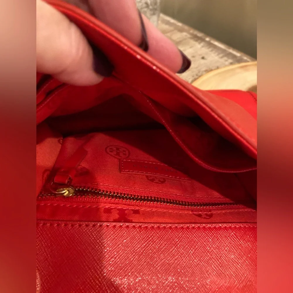 Tory Burch Fleming Quilted Crossbody/Shoulder Bag Chain‎ Red Patent Medium